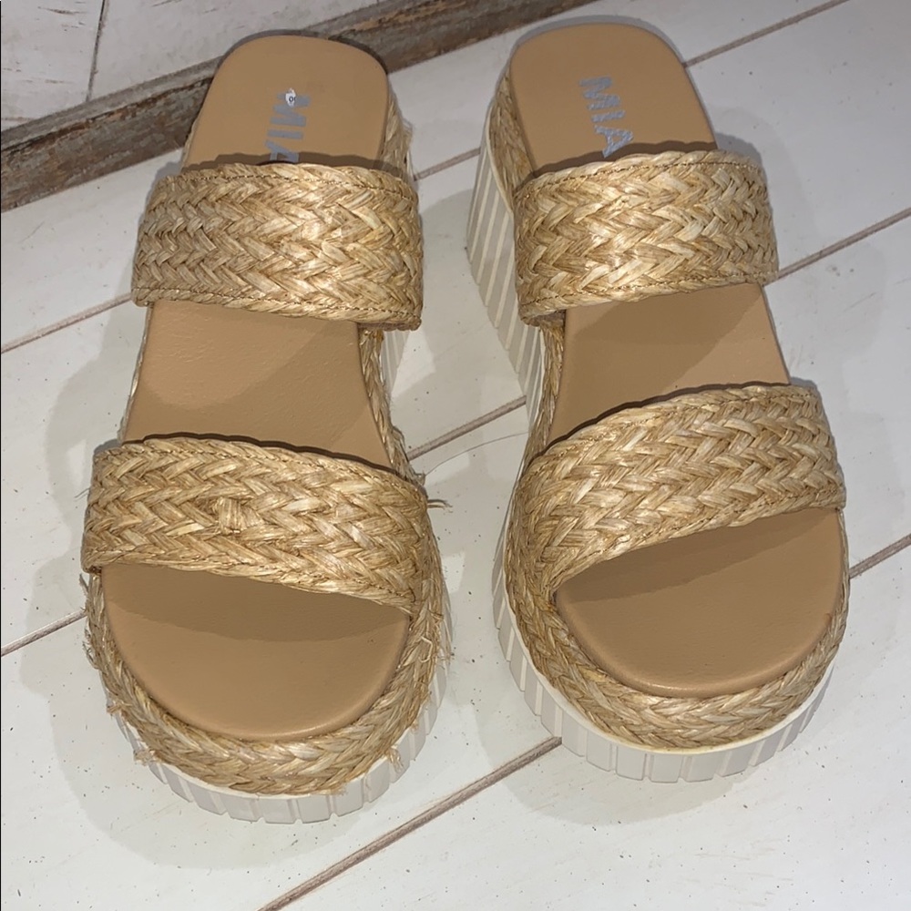 MIA Natural Rattan Woven Platform Sandals